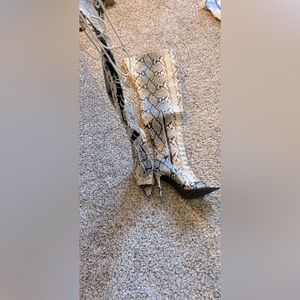 Cape Robbin Lace-up Thigh High Boots